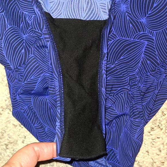 LL Bean Ruched Floral One Piece - Picture 6 of 8